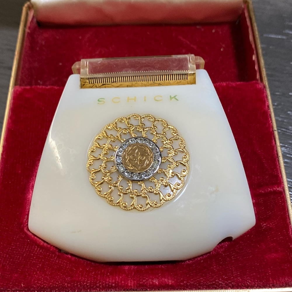 Schick vintage electric razor